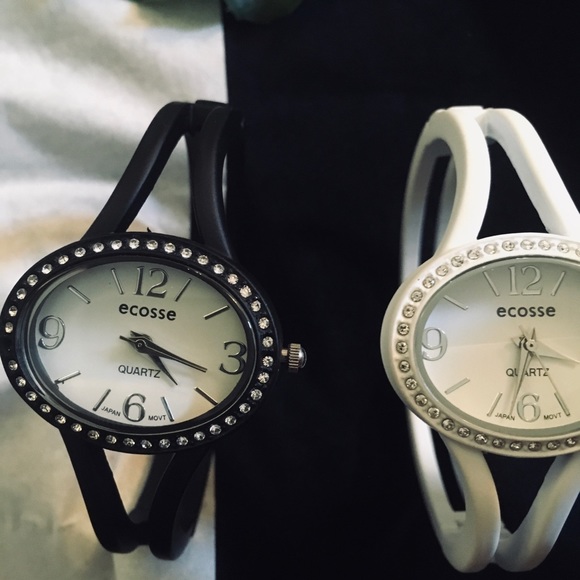 2 WATCHES FOR 50$ ⌚️ - Picture 3 of 4